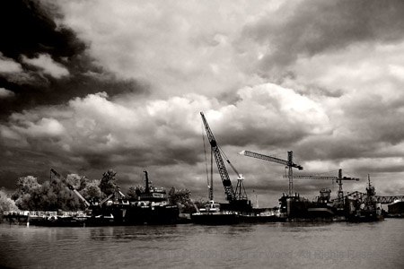 Floating Cranes